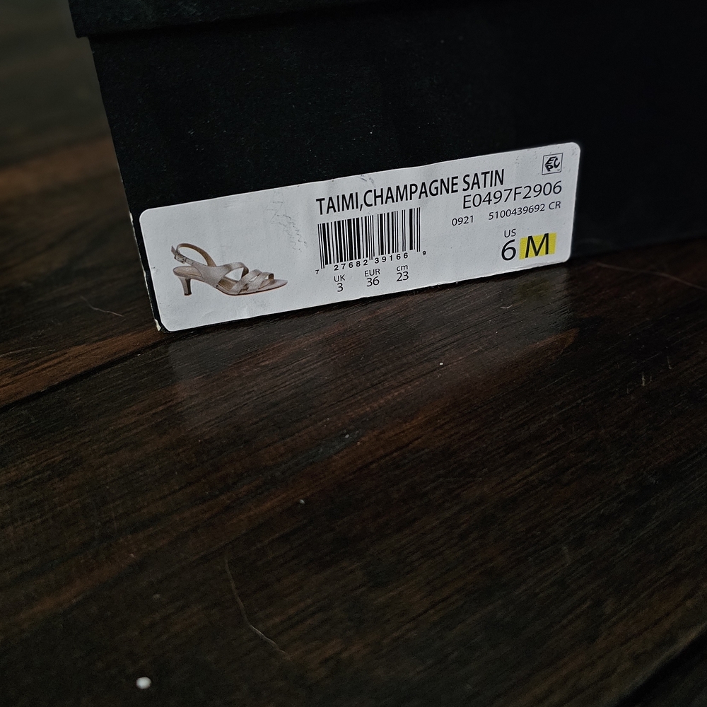 NWT Taimi Naturalizer Beige Strappy Heels Size 6 - Picture 7 of 8